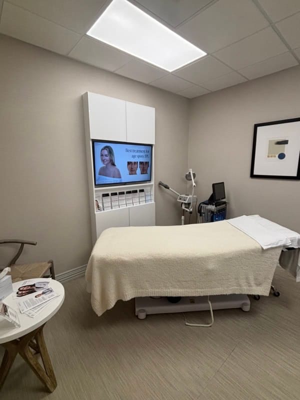 Hydrafacial in Wellington, FL at CSLC