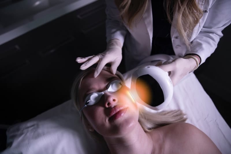 Patient receiving IPL/BBL in Lake Mary at CSLC